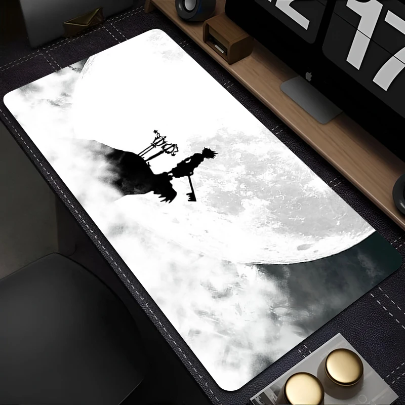 Черно-белый аниме настольный к – обзор и цена Gaming Accessories White