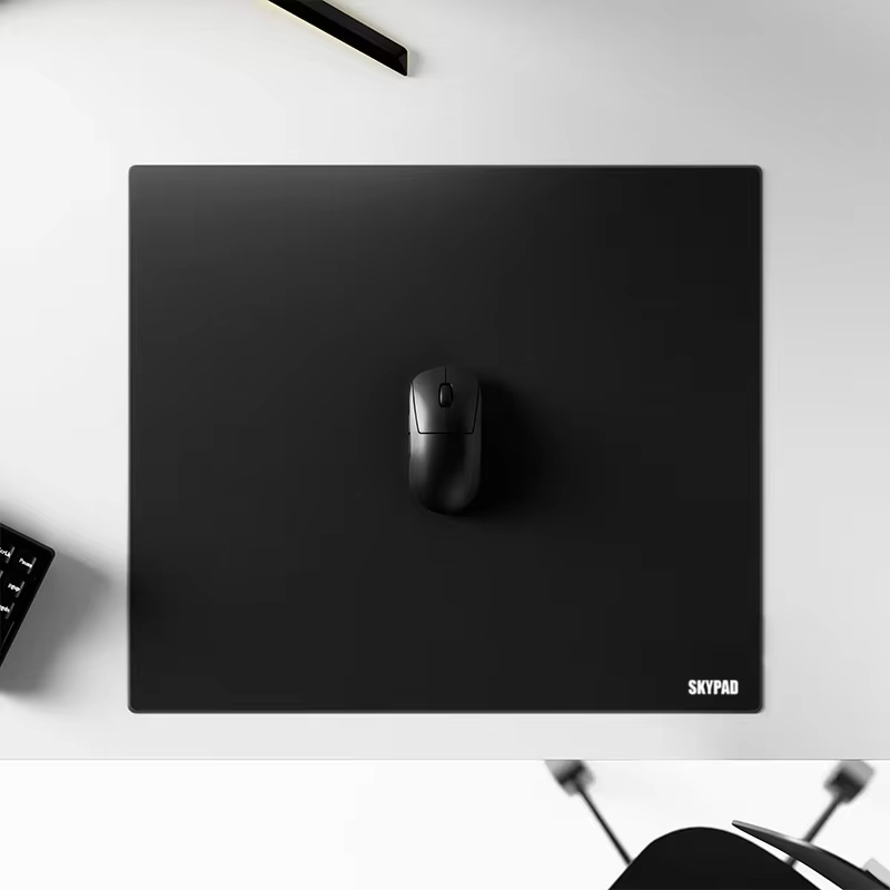 Стеклянный игровой коврик для  – обзор и цена Gaming Accessories White
